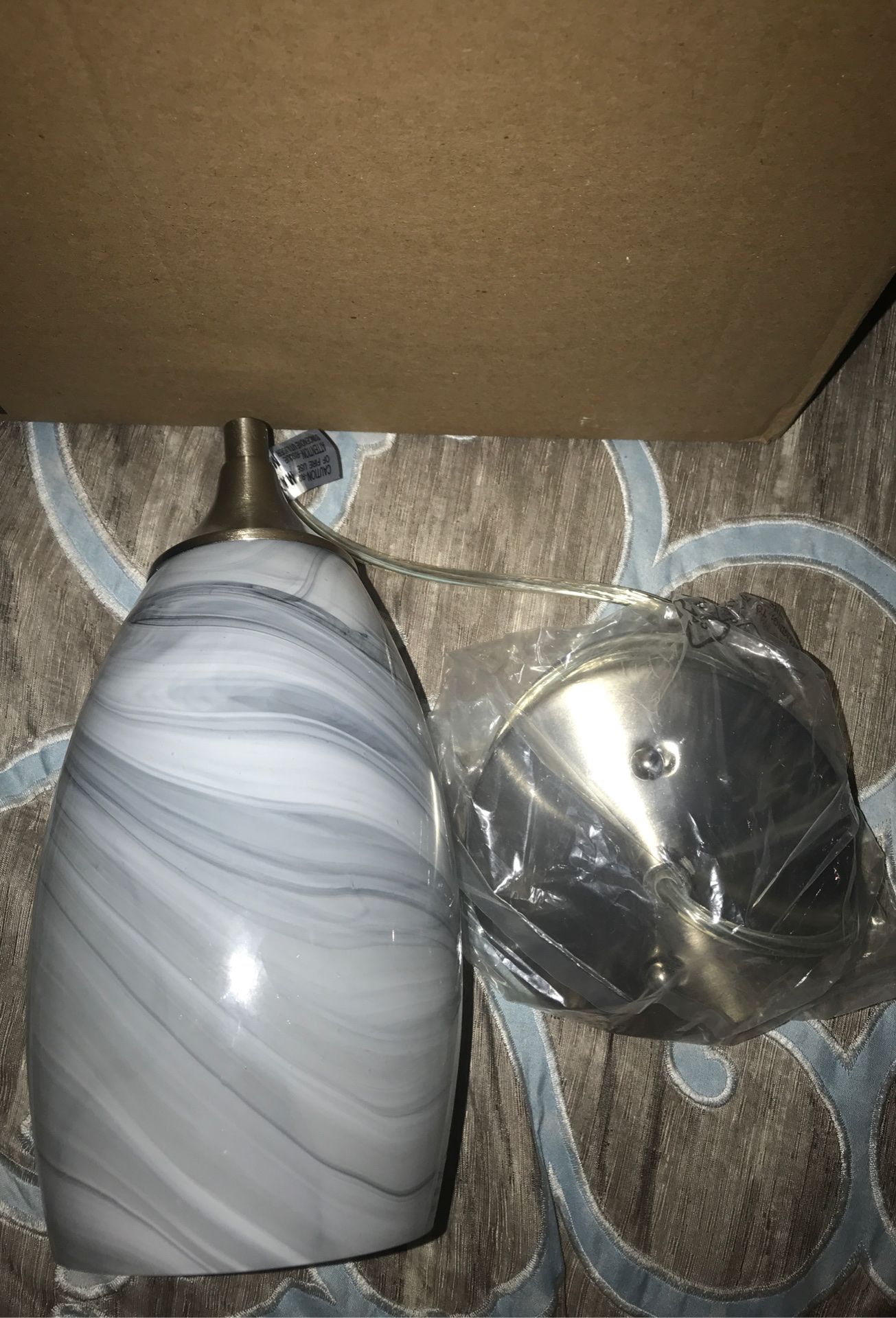 2 ceiling lights(pendants) and 1 wall light Modern