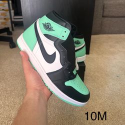Jordan 1 OG Green Glow