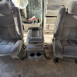 Silverado Cloth  Seats And Console Jump Seat