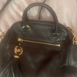 Michaels Kors Black And Gold Chain Purse 