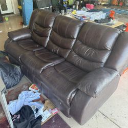 Reclining couch