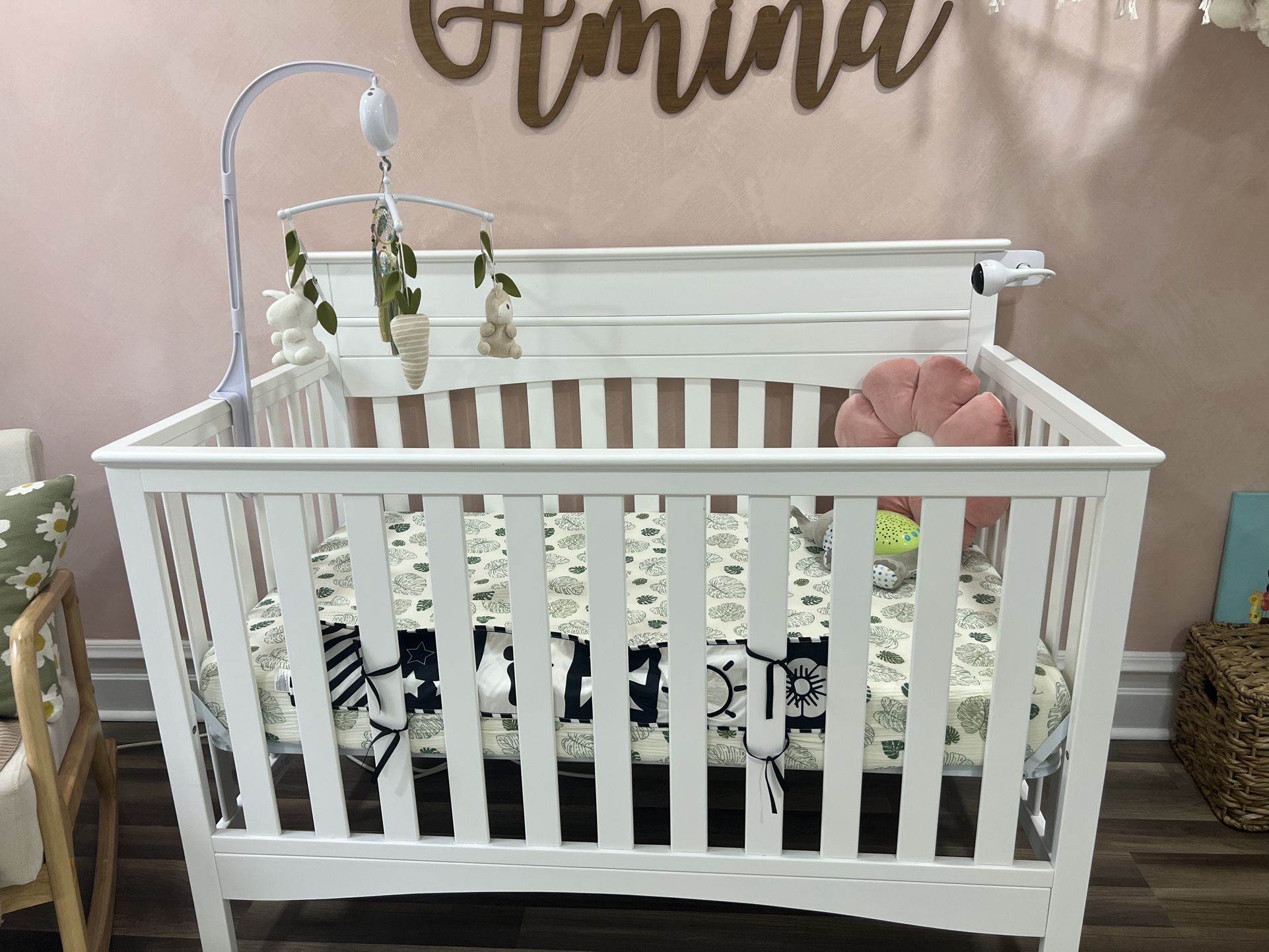 Delta Children Skylar 6 in 1 Convertible Crib