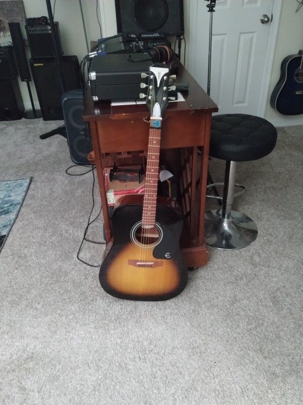 Epiphone Acoustic Guitar ๐ธ
