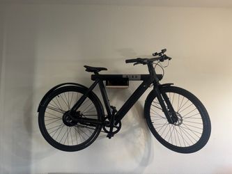 Bird E-Bike for Sale – Charger & Lock Included