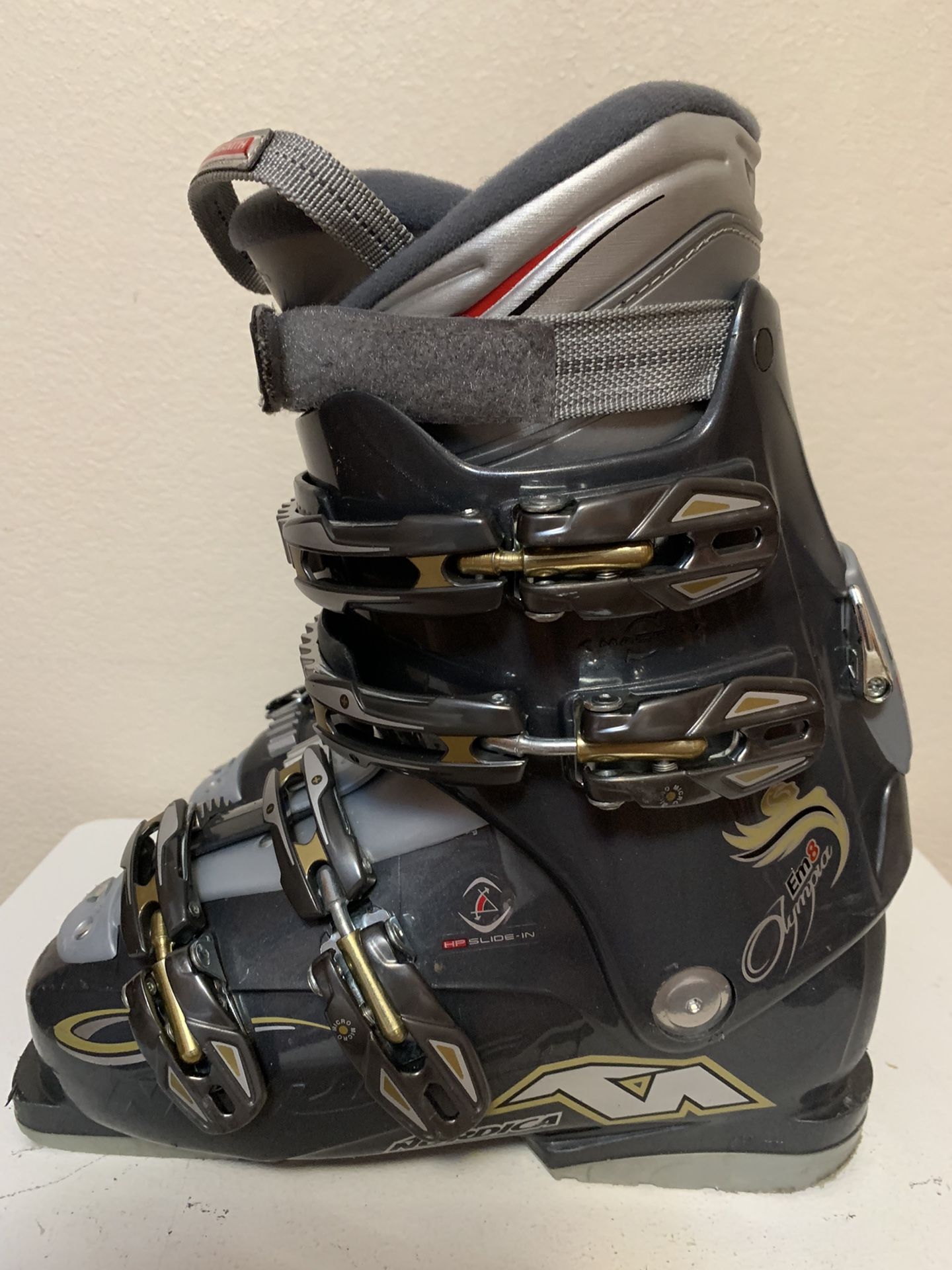 Nordica Ski Boots . Size 25