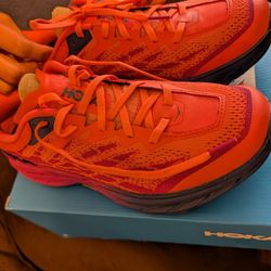 HOKA Speedgoat 5s