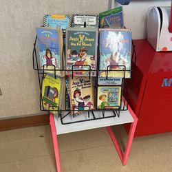Children Books With Swivel Book Stand /books Included 