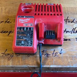 Milwaukee Dual Charger M12 & M18