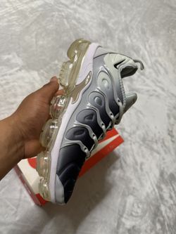 NIKE AIR VAPORMAX PLUS
