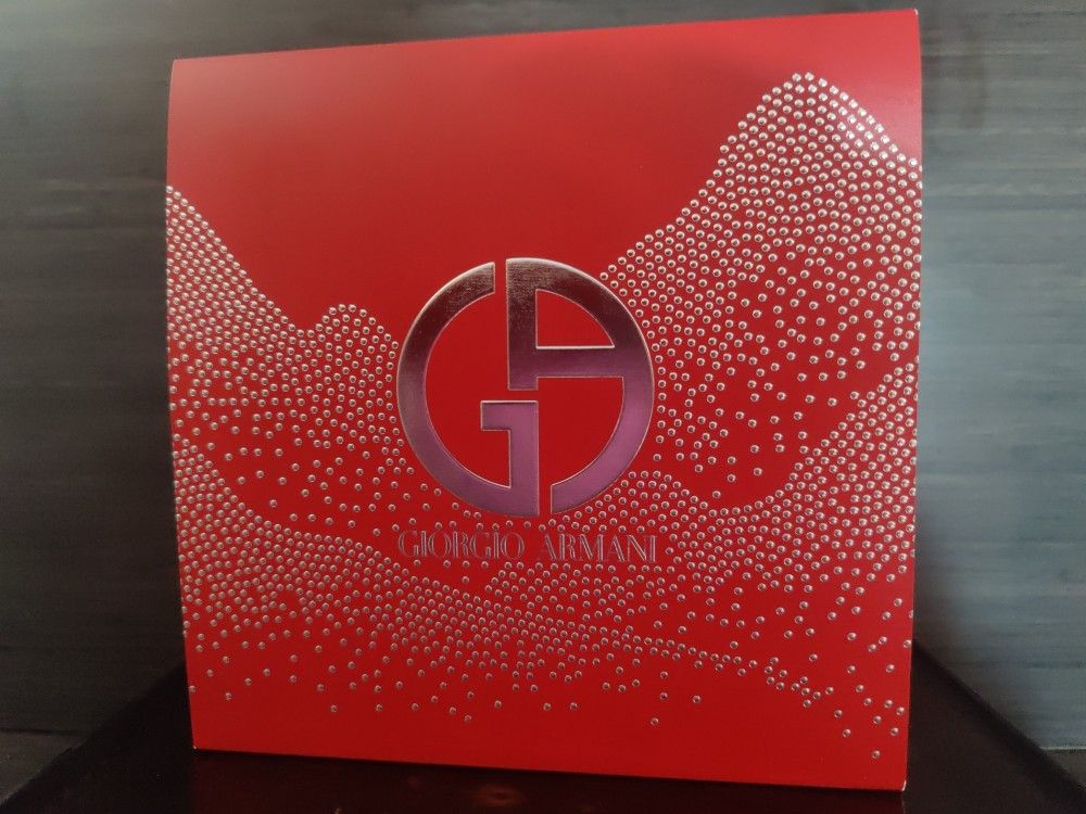 Brand New! 🆕    Giorgio Armani Eau De Parfum - Acqua Di Giò(((PENDING PICK UP TODAY)))