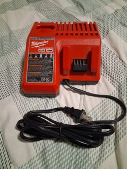 Milwaukee M12 M18 Battery Charger