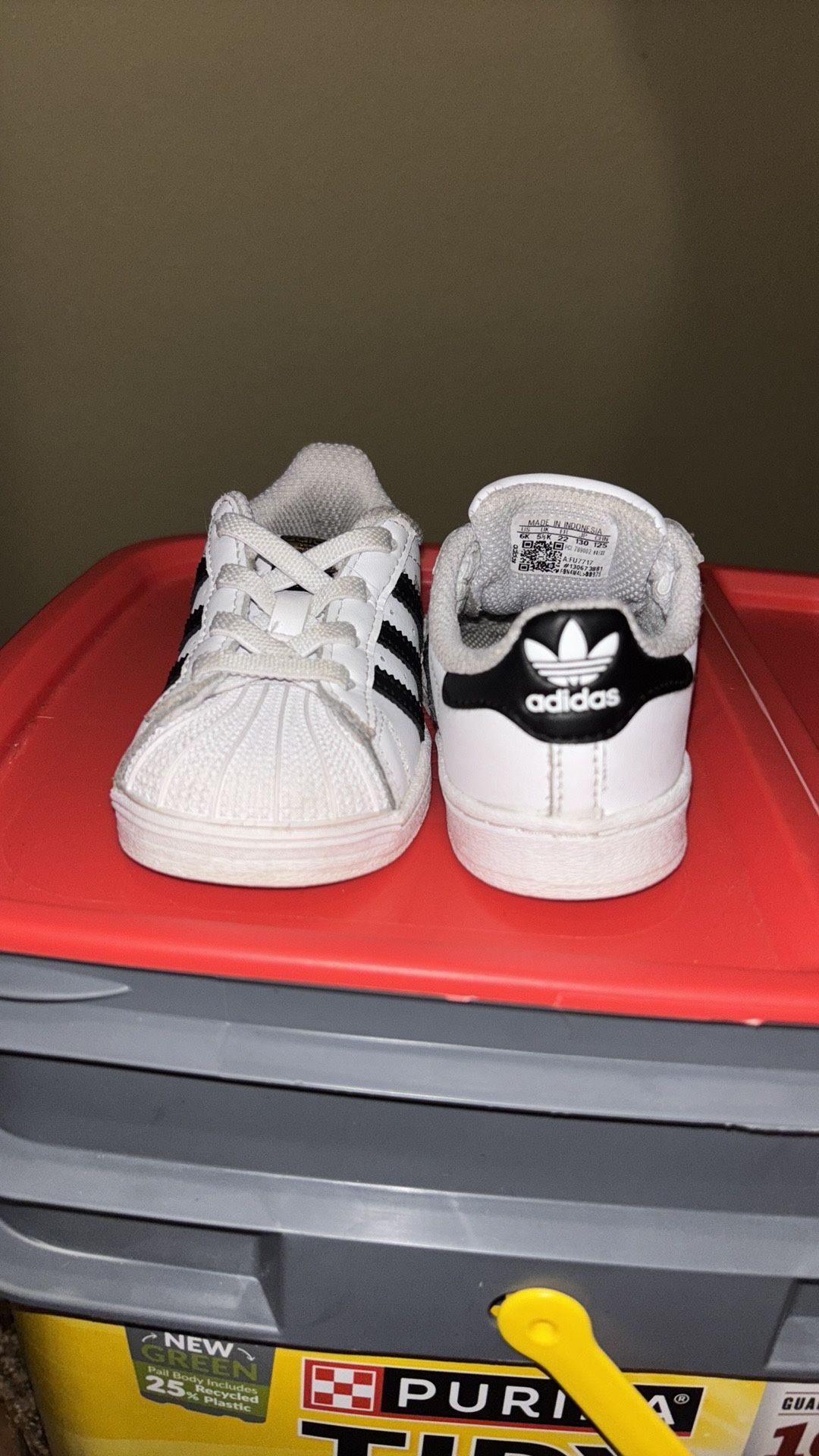 Adidas, Black And White , Toddler Boy Size 6