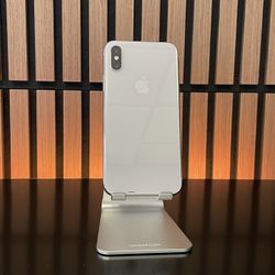 iPhone X - Unlocked - 64GB