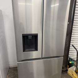 LG Refrigerator Brand New Out Of Box 