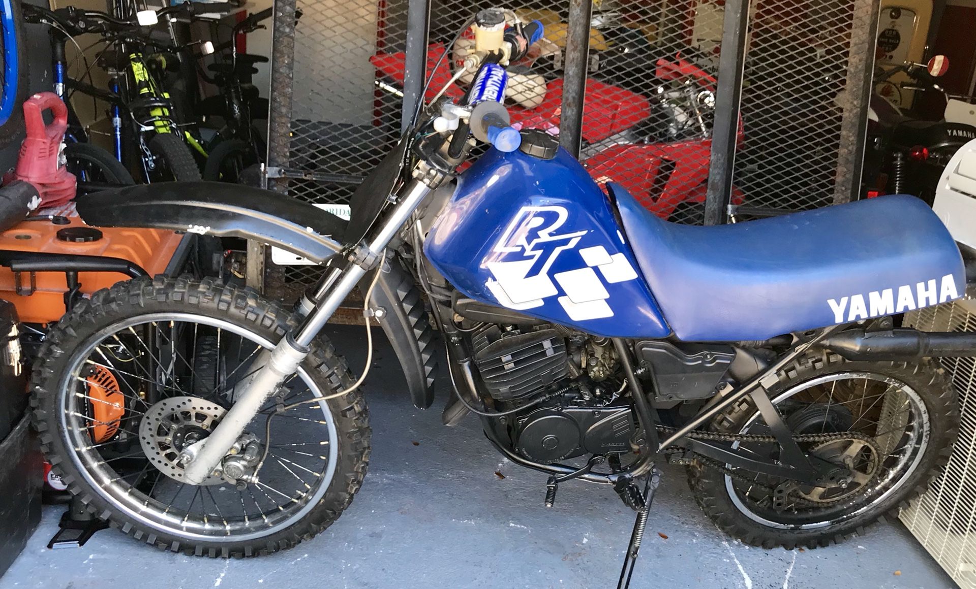 YAMAHA RT 185 PIT BIKE 1996 90 mph 1100 OBO for Sale in Hialeah