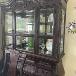 Dining Room Show Case