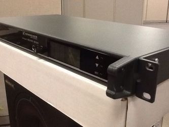 Sennheiser EM3032-U Mikroport Dual Receiver 674-698 MHz