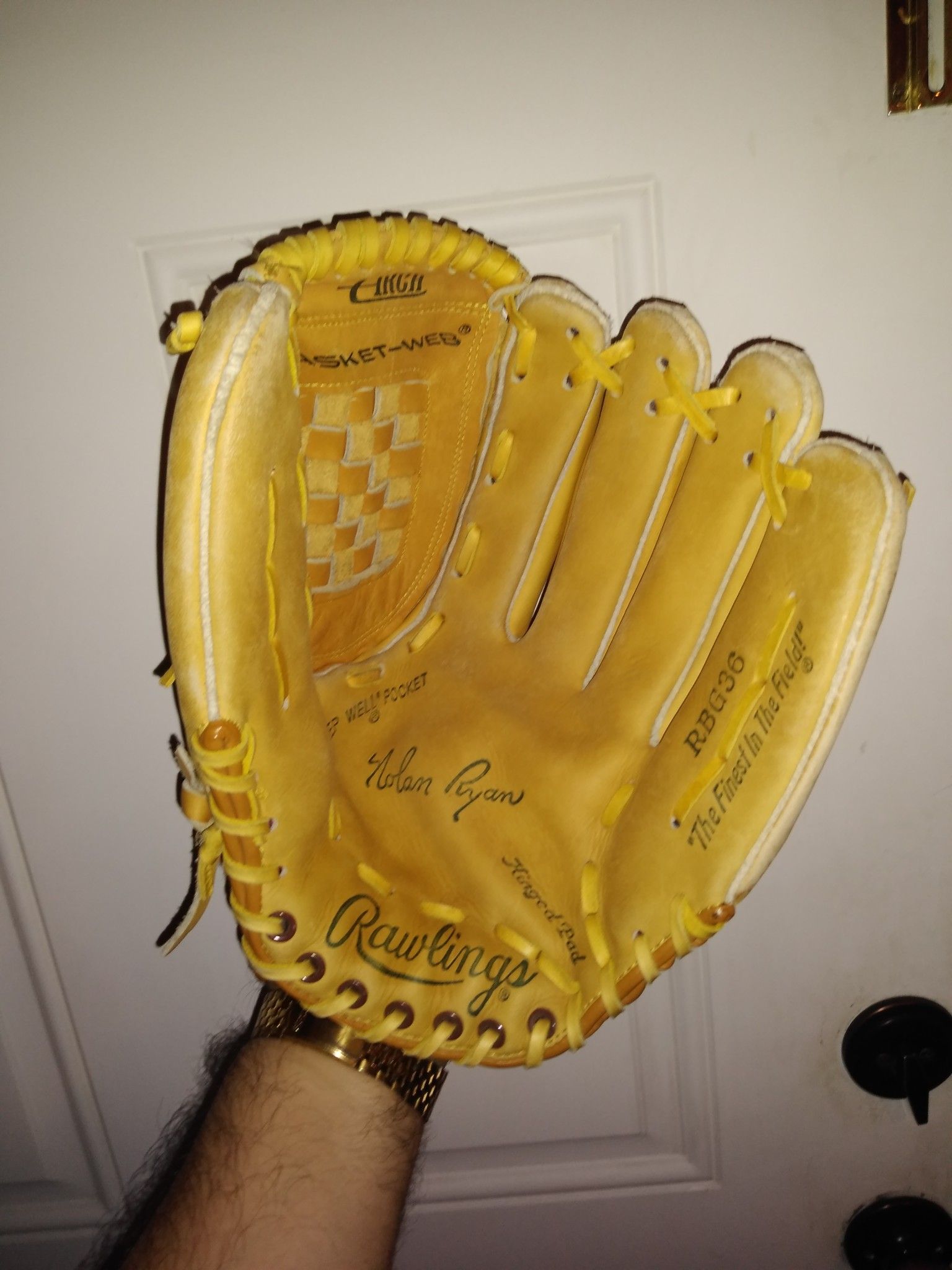 Rawlings Nolan Ryan baseball glove right hand