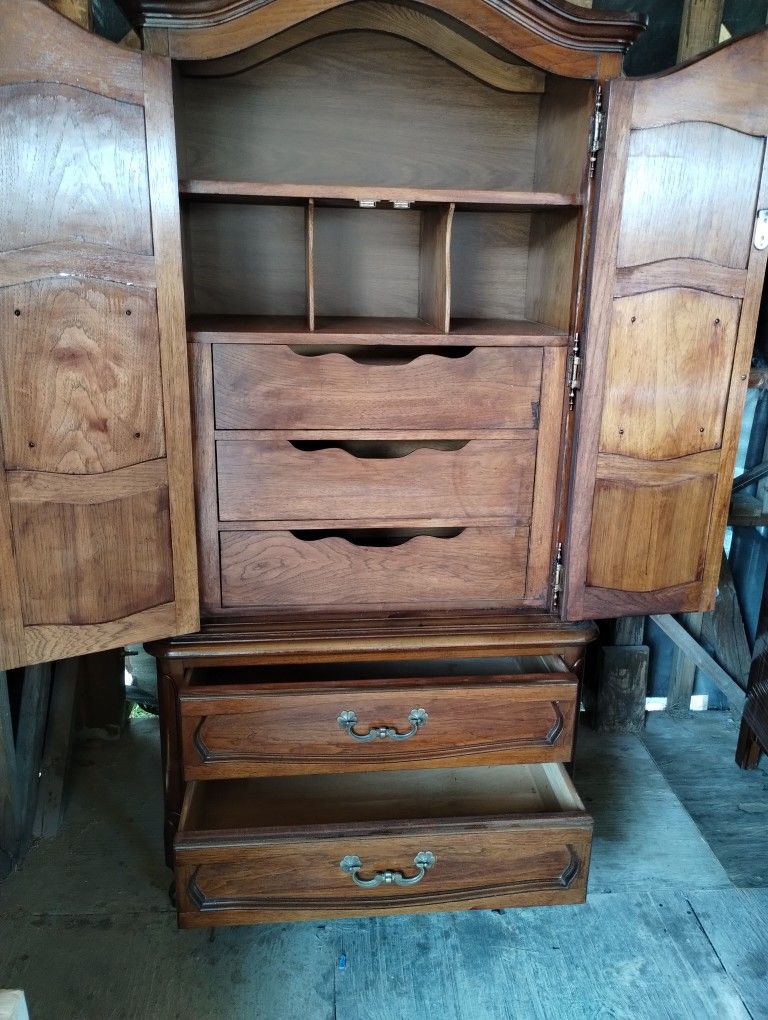Antique 5 drawer dresser armoire