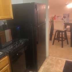 Refrigerator For Sale