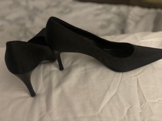 GG Black Heels