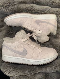 Womens nike- air jordan -size 6