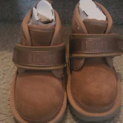 Child UGGS