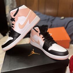 AIR JORDAN 1 MID