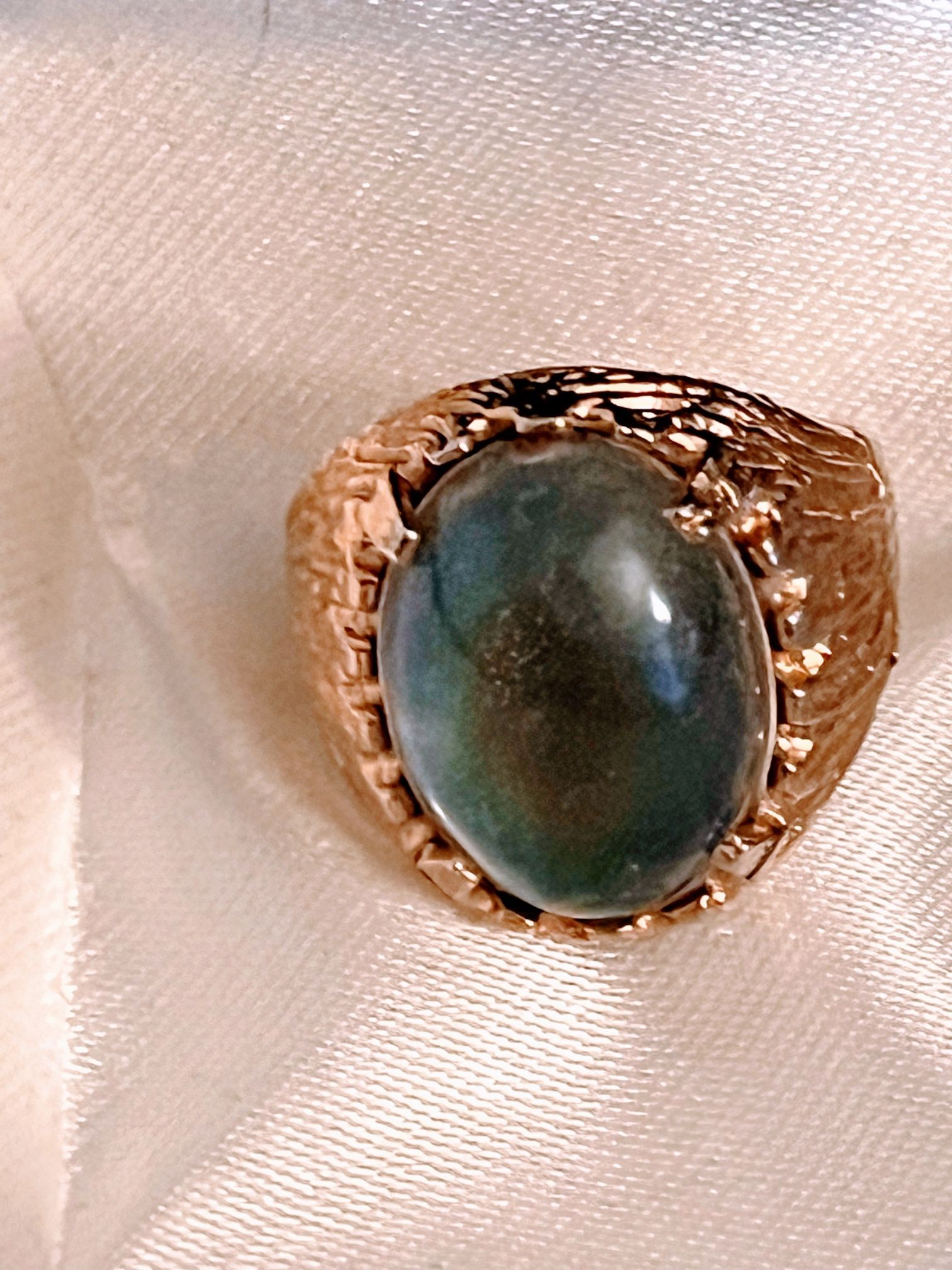 Vintage Blue Grey Moonstone Style Gold Toned Ring - Size 8.5