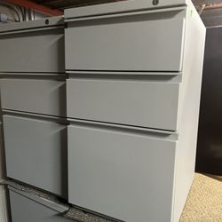 Pedestal - Filing Cabinet 
