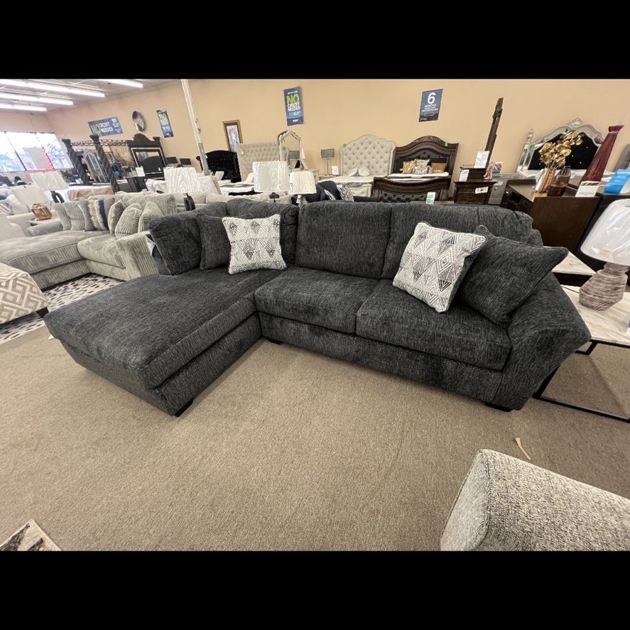 Sectional With Chaise 999.00