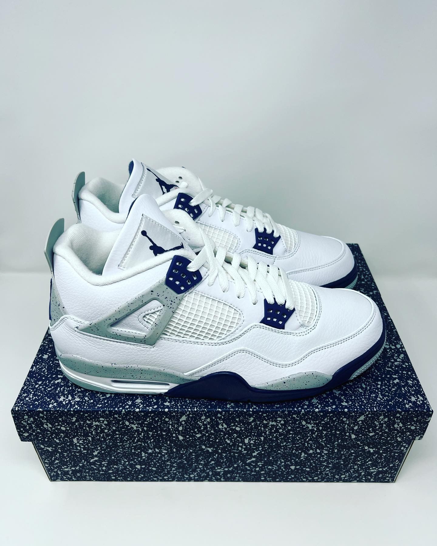 Jordan 4 Midnight NavyMen’s Size 12