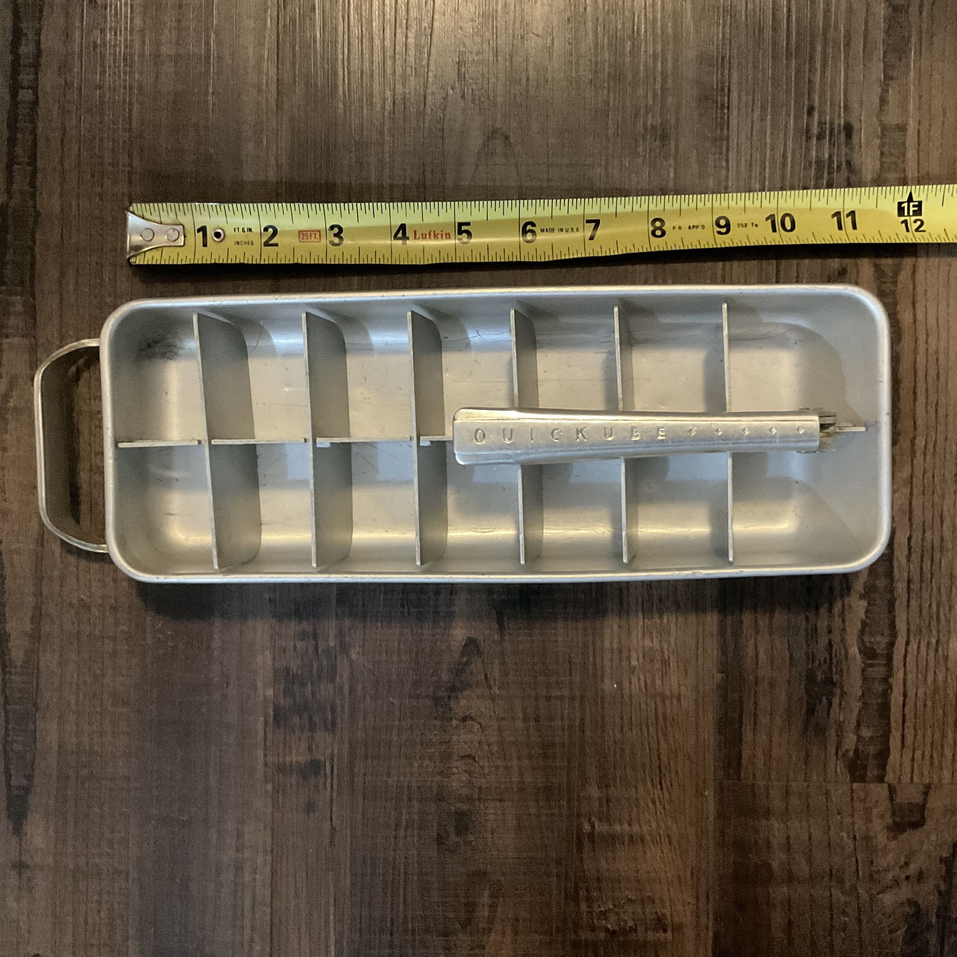 VINTAGE ALUMINUM ICE QUICKCUBE TRAY