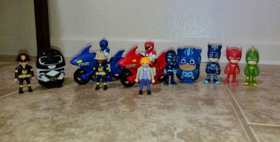 Power Rangers and PJ Masks 