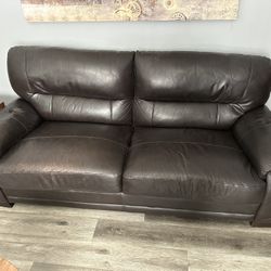 Leather Furniture 