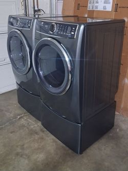 Electrolux Electric Washer And Dryer