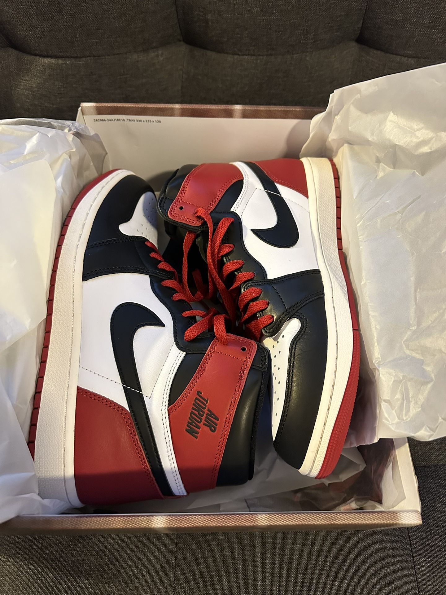 AIR JORDAN 1 RETRO OG BLACK TOE REIMAGINED 