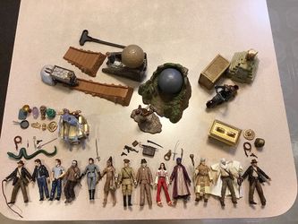Indiana Jones figures 2008