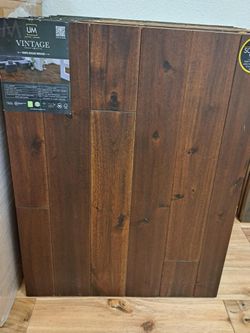 SOLIDWOOD ACACIA FLOORING-MUST SELL OBO