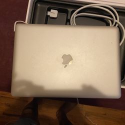 Apple MacBook 15” 2012