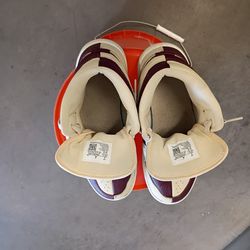 Air Jordan Nike Shoes  US 9 Of Leather