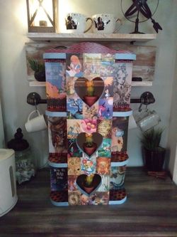 Alice in wonderland wood display shelf with heart windows