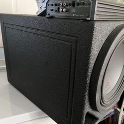 12’” Alpine Type R /4000 Watt Amp/ Radio 