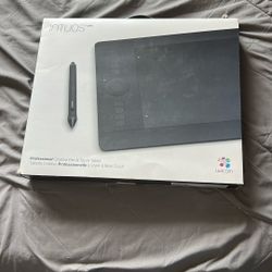 Intuos pro drawing pad 