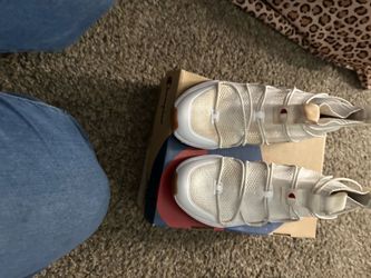 Champion tennis shoes, size 7 1/2