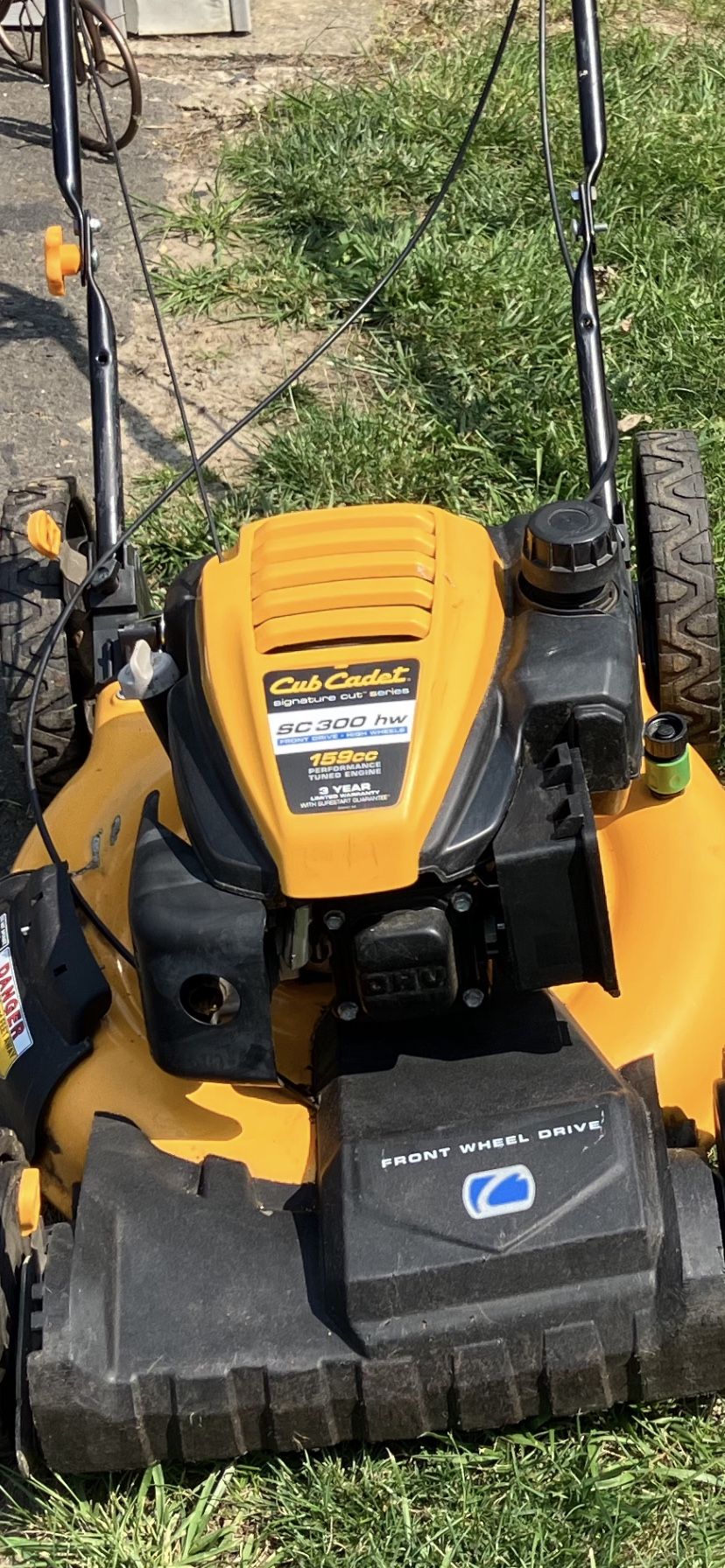 Cub Cadet SC 300 21 Inch Self Propelled Lawn Mower