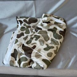 Large blanket 60”x80”