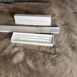 Apple 2nd Gen MU8F2AM/A