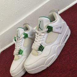Nike SB x Air Jordan 4 ‘Pine Green’ [Size 9]