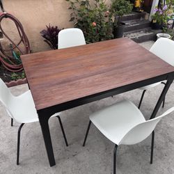 Table with 4 chairs wood metal mesa con 4 sillas
